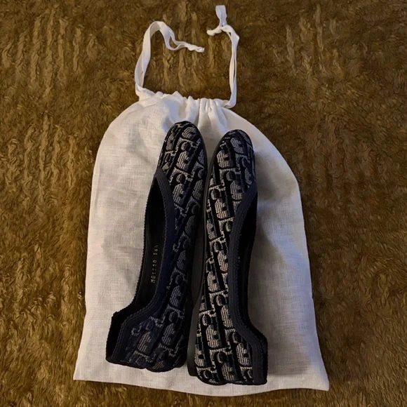 Dior Navy Blue Oblique Ballet Flats 🥿 - Picture 3 of 5